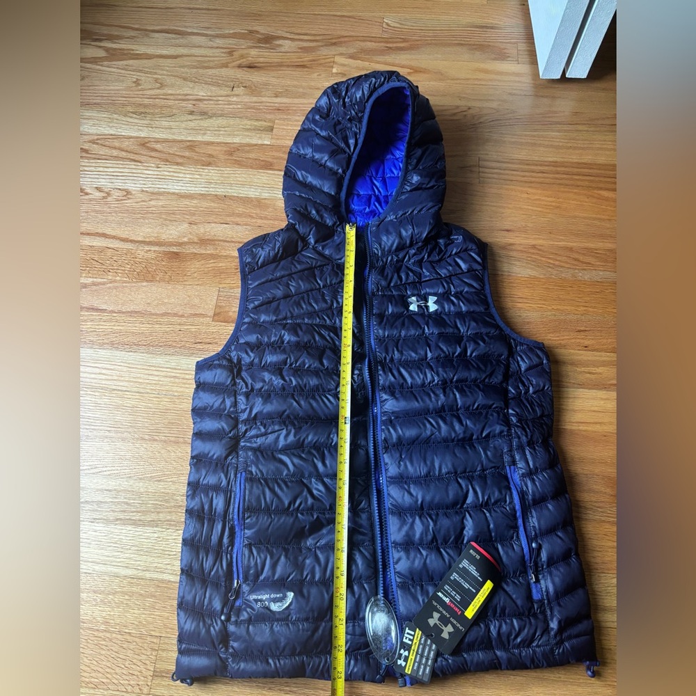 Under Armour women or big kid' Navy Puffer Vest